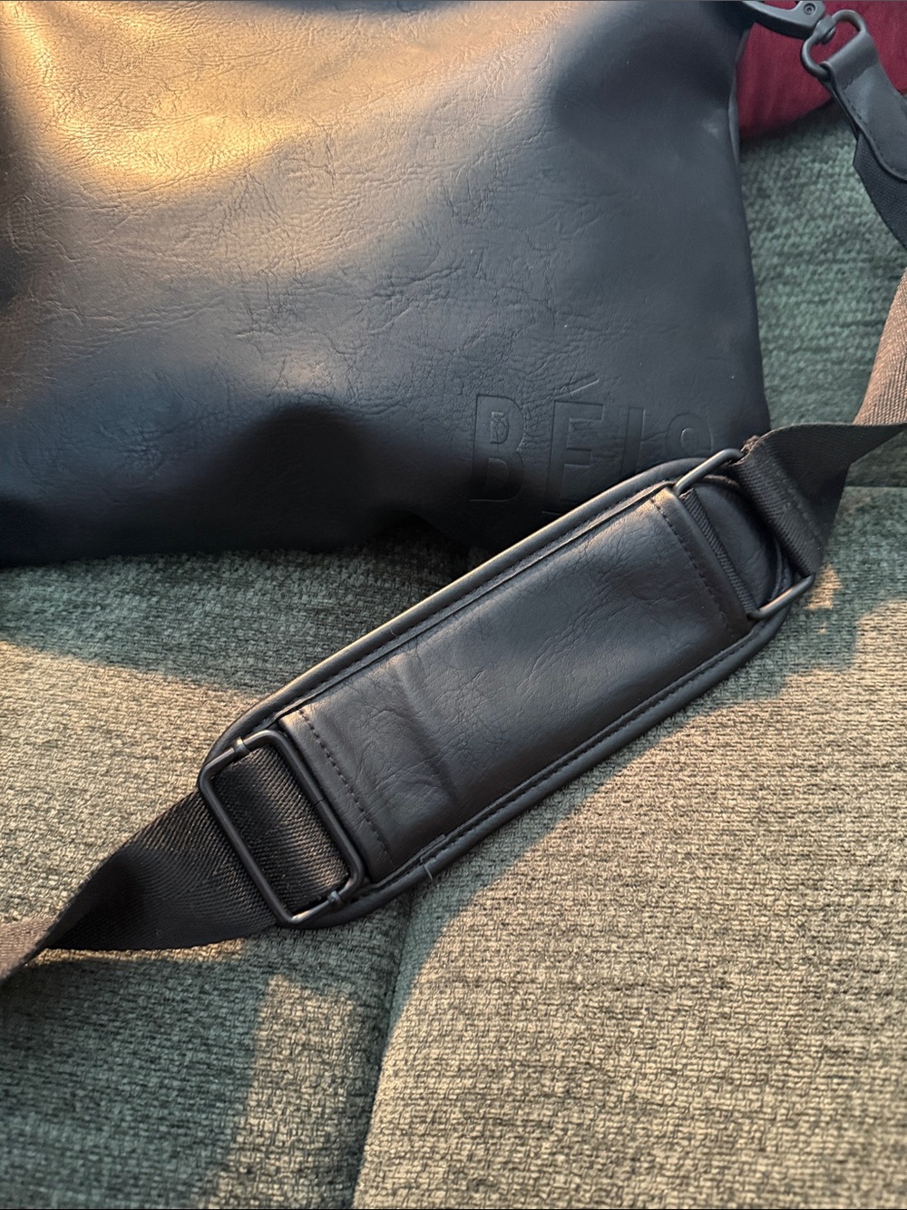BEIS Black Crossbody Messenger Bag - Picture 4 of 8
